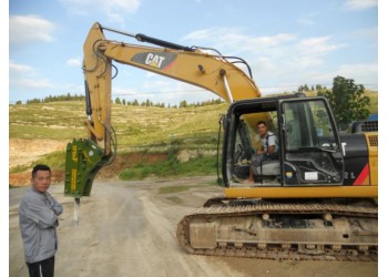 連港工兵破碎錘 型號ZFB8F 釬桿直徑138mm