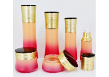 護膚品玻璃瓶加工廠，護膚品玻璃瓶廠家，護膚品玻璃瓶生產廠家