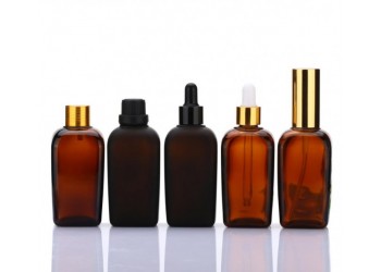方形精油瓶加工廠，方形精油瓶廠家，方形精油瓶生產(chǎn)廠家