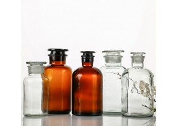 廣口瓶生產(chǎn)廠家，試劑瓶生產(chǎn)廠家，玻璃廣口瓶生產(chǎn)廠家