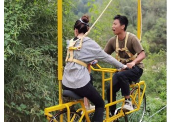 長(zhǎng)沙黑麋峰山谷里燒烤野炊