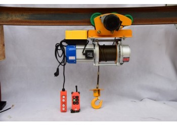 河北小型電動提升機(jī)-多功能提升機(jī)家用批發(fā)-東弘起重