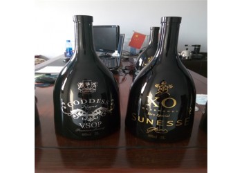 廣州洋酒瓶烤漆廠，廣州洋酒瓶噴漆廠，廣州洋酒瓶噴涂廠