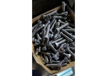 新疆光伏支架（廠家）-螺栓
