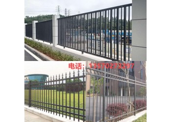 定制鐵藝圍墻柵欄 工業園廠區防爬護欄焊接式三橫桿圍欄廠家