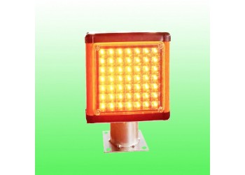 方形太陽能黃閃燈 智能太陽能霧燈報(bào)價(jià)