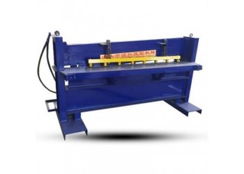 彩鋼板剪切機(jī)@黃橋鎮(zhèn)彩鋼板剪切機(jī)@彩鋼板剪切機(jī)很堅固