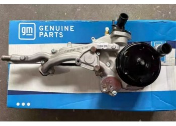 凱雷德15-20年GMC水泵 節(jié)溫器 起動(dòng)機(jī) 空調(diào)泵